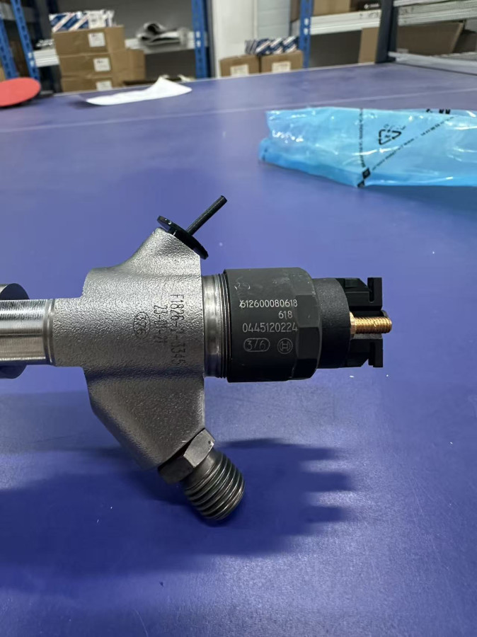 Форсунка 0 445 120 224