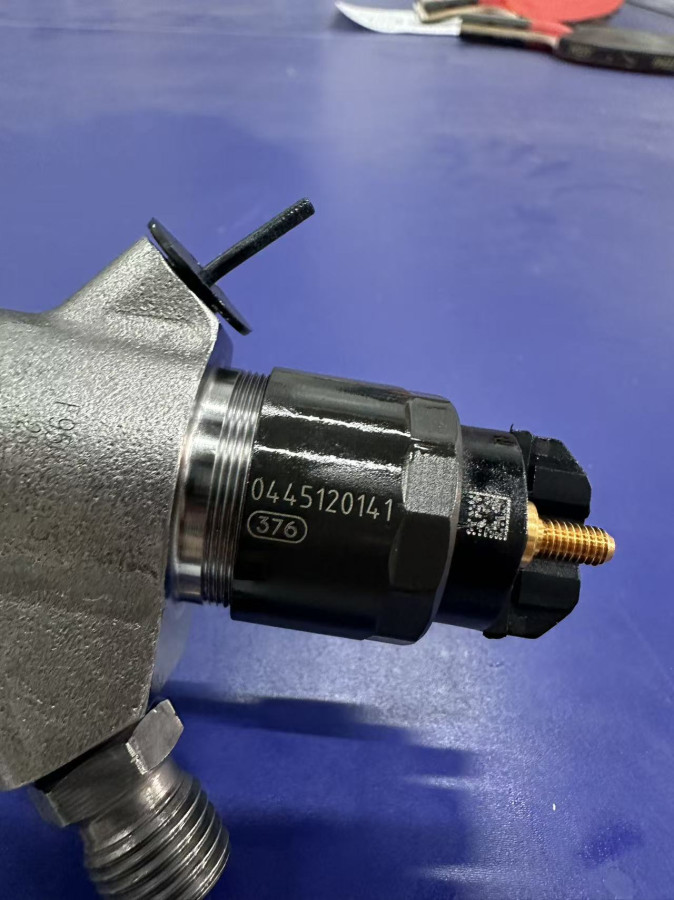 Форсунка 0 445 120 141