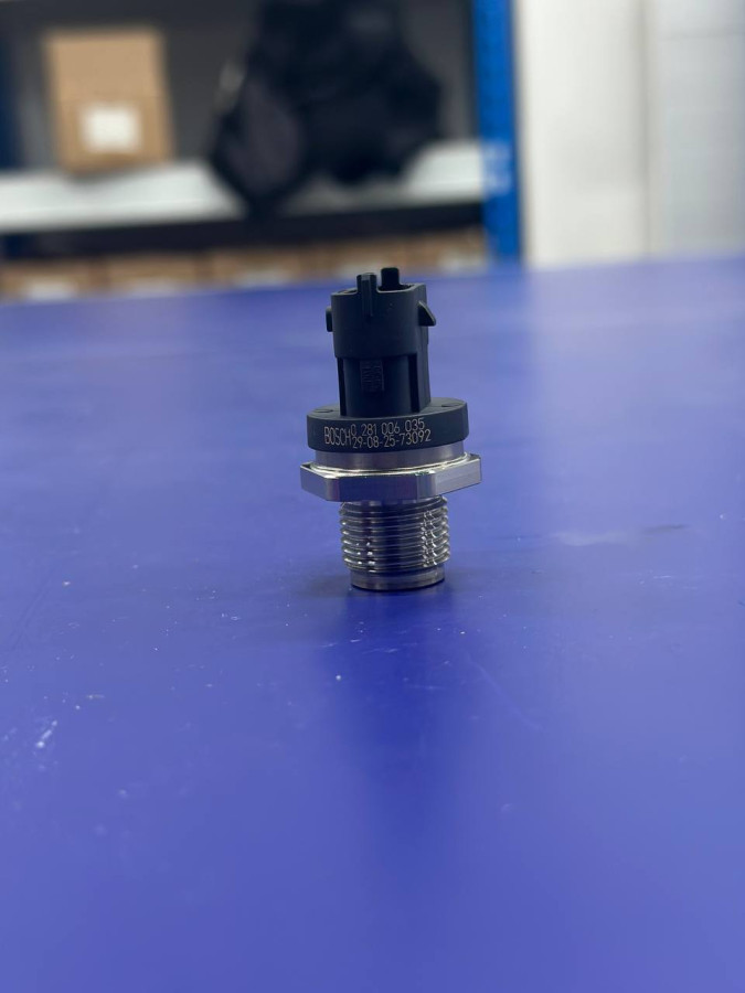 Датчик давления топливной рейки 0281006035